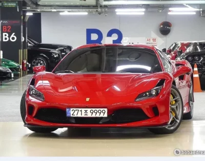 Ferrari F8