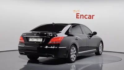 Hyundai Equus