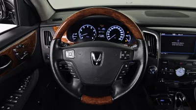 Hyundai Equus
