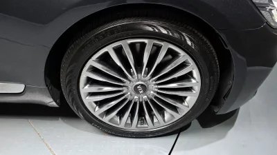 Kia K9