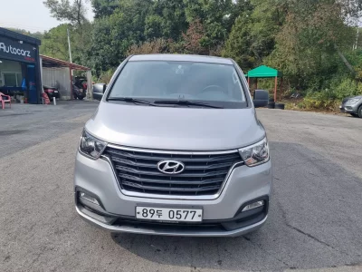 Hyundai Starex