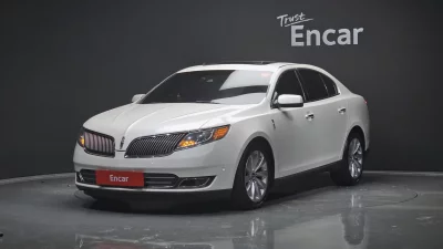 Lincoln MKS