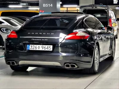 Porsche PANAMERA