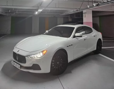 Maserati GHIBLI