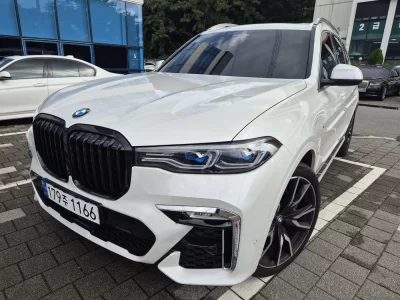 BMW X7