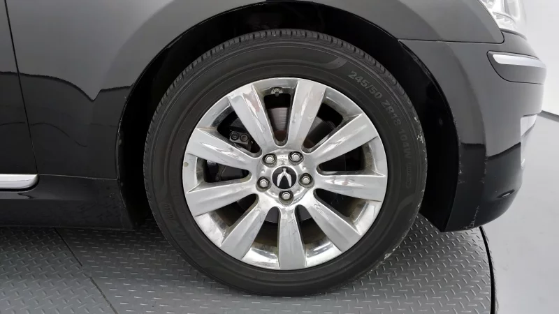 Hyundai Equus