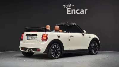 MINI Cooper Convertible