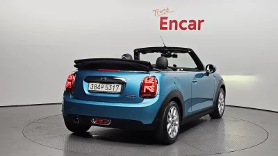 MINI Cooper Convertible