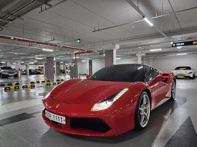 Ferrari 488