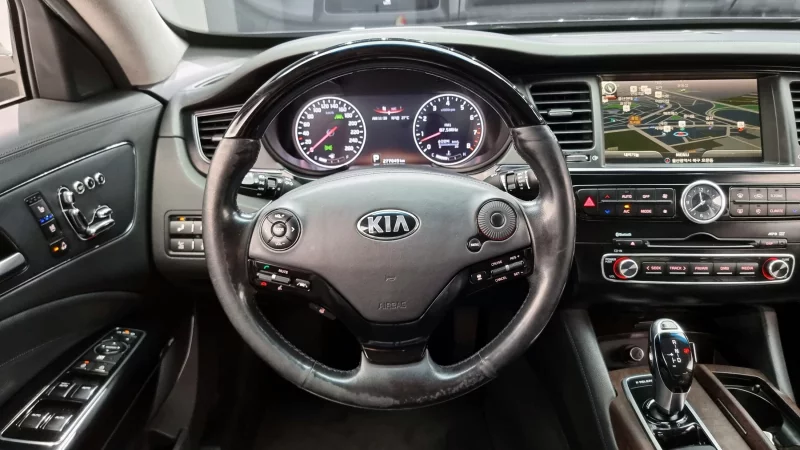 Kia K9