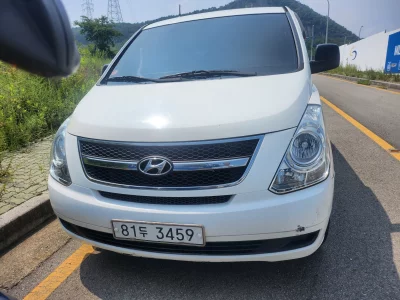 Hyundai Starex