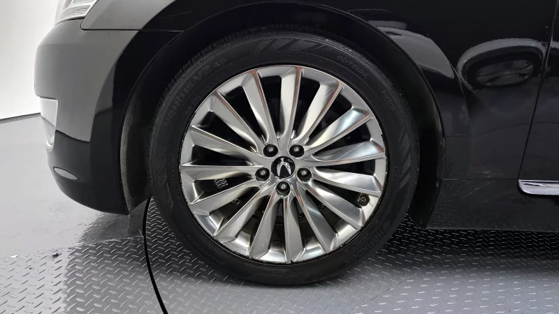 Hyundai Equus