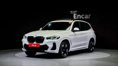 BMW iX3