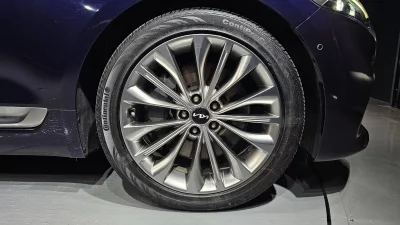 Kia K9