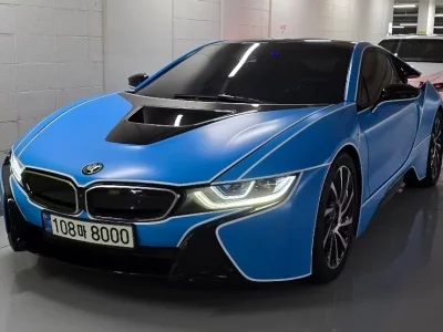 BMW i8