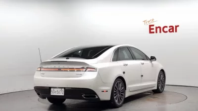 Lincoln MKZ