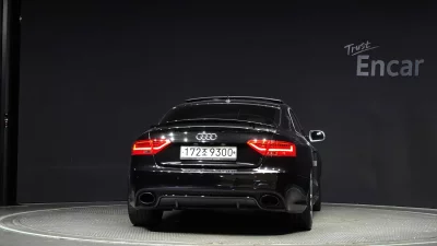 Audi RS5