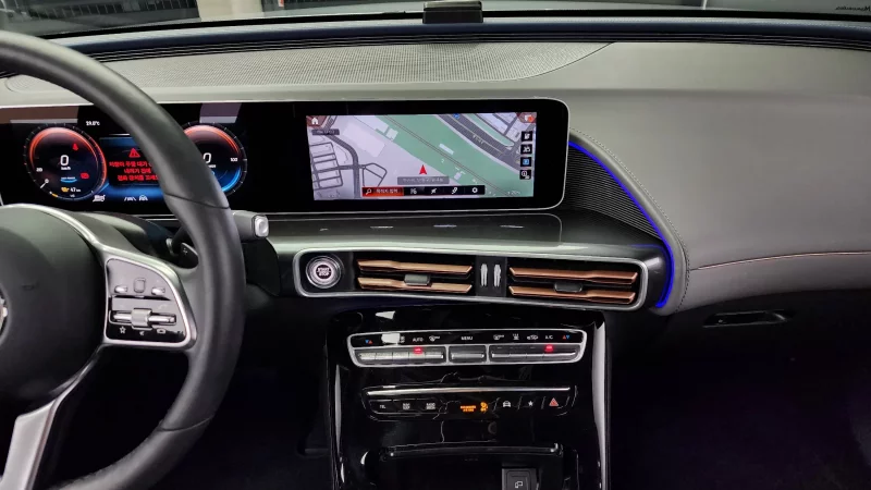 Mercedes-Benz EQC