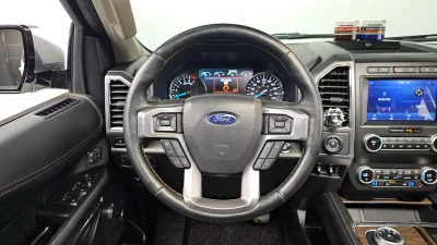 Ford EXPEDITION