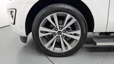 Ford EXPEDITION