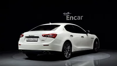 Maserati GHIBLI