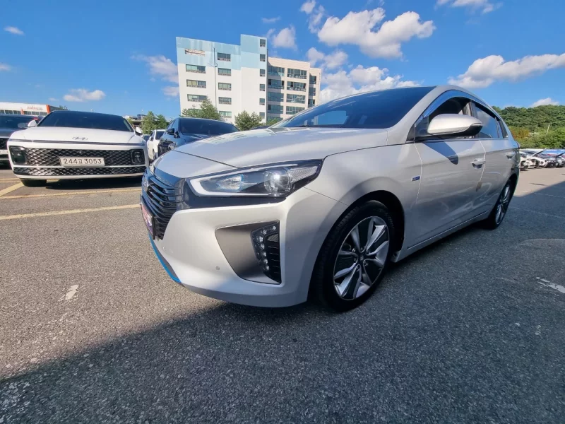 Hyundai Ioniq