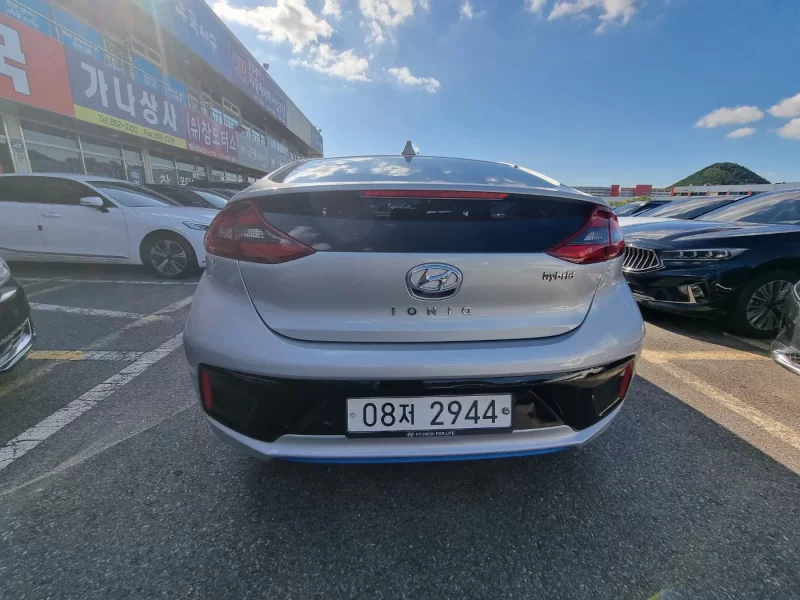 Hyundai Ioniq