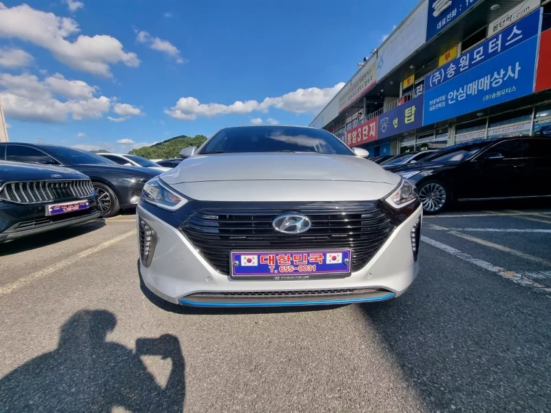 Hyundai Ioniq