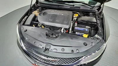 Chrysler 200
