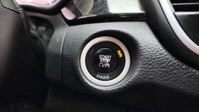 Chrysler 200