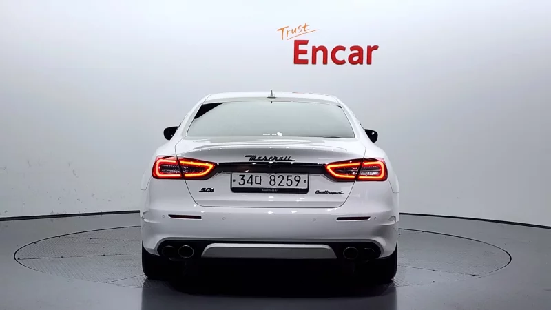 Maserati QUATTROPORTE