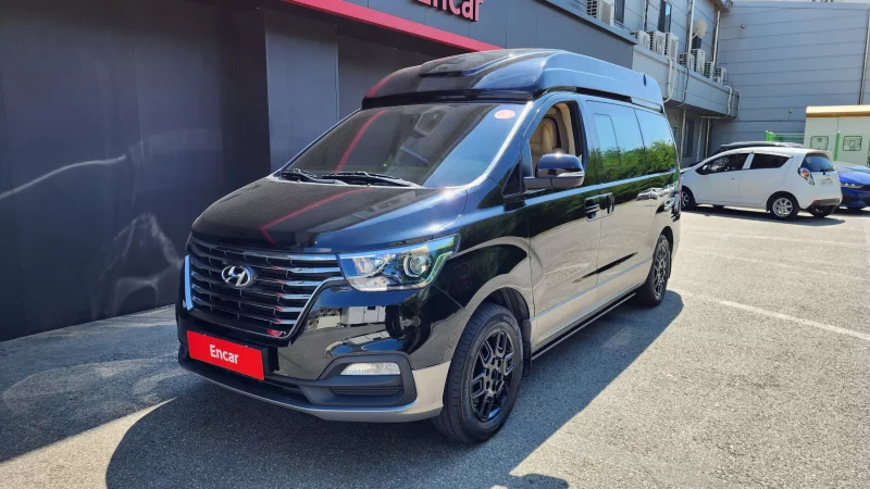 Hyundai Starex