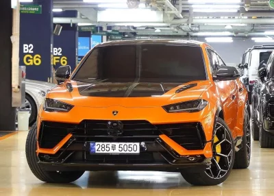 Lamborghini URUS