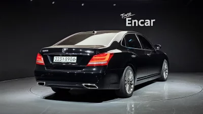 Hyundai Equus