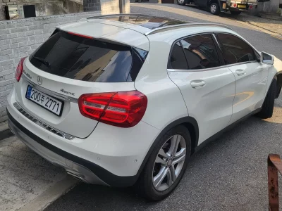 Mercedes-Benz GLA-Class