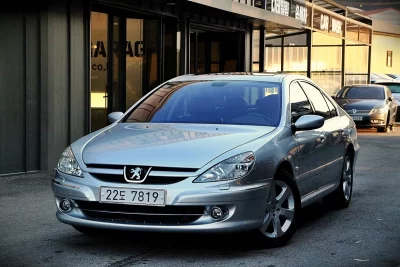 Peugeot 607