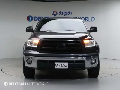 Toyota TUNDRA