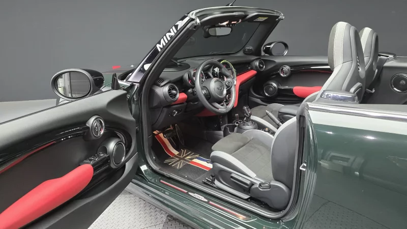 MINI Cooper Convertible