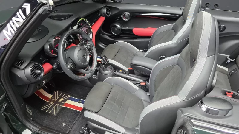 MINI Cooper Convertible