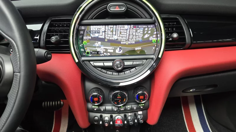 MINI Cooper Convertible