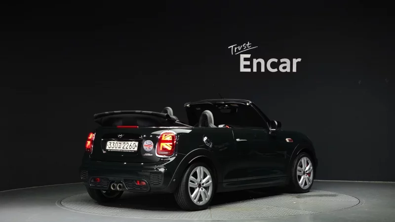 MINI Cooper Convertible