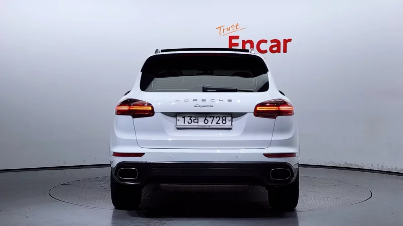 Porsche CAYENNE