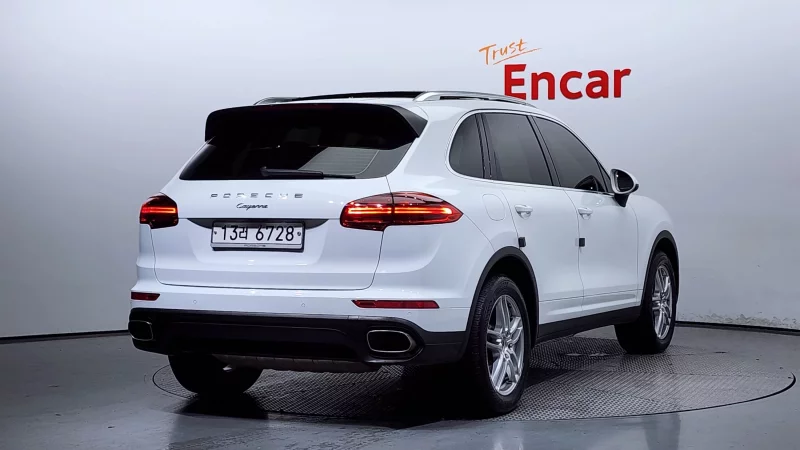 Porsche CAYENNE
