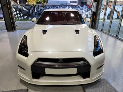 Nissan GT-R