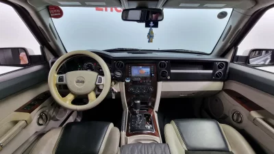 Jeep COMMANDER