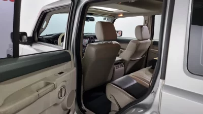 Jeep COMMANDER