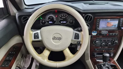 Jeep COMMANDER