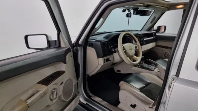 Jeep COMMANDER