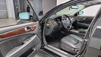 Hyundai Equus