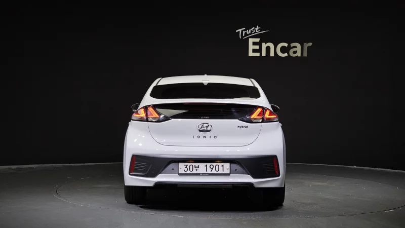 Hyundai Ioniq